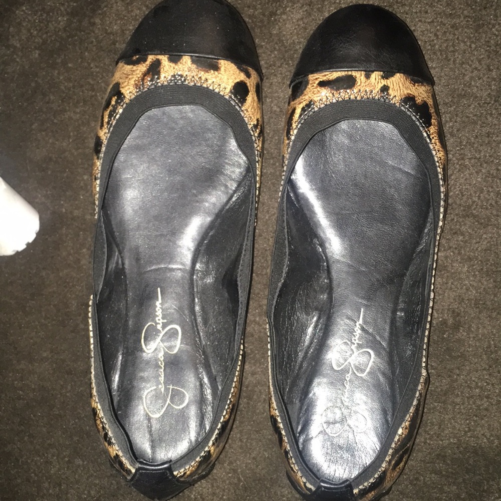 Leopard ballet flats